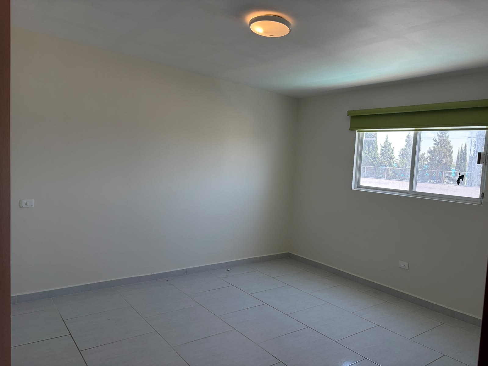 Recámara secundaria con ventana